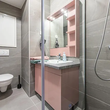 With Garage And Balcony In Center Appartamento