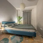 Apartament With Garage And Balcony In Center *