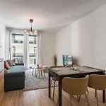 With Garage And Balcony In Center * Budapesta