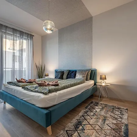 With Garage And Balcony In Center * Budapest