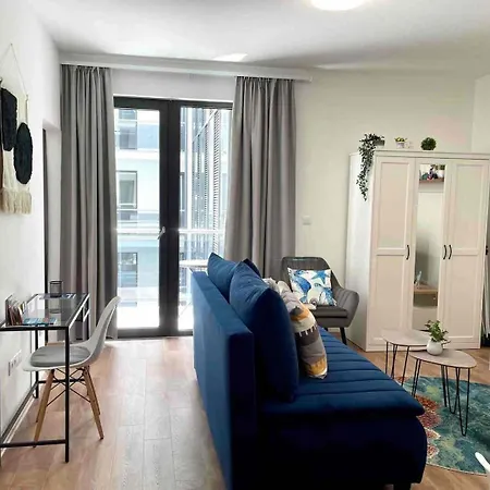 With Garage And Balcony In Center * Budapest